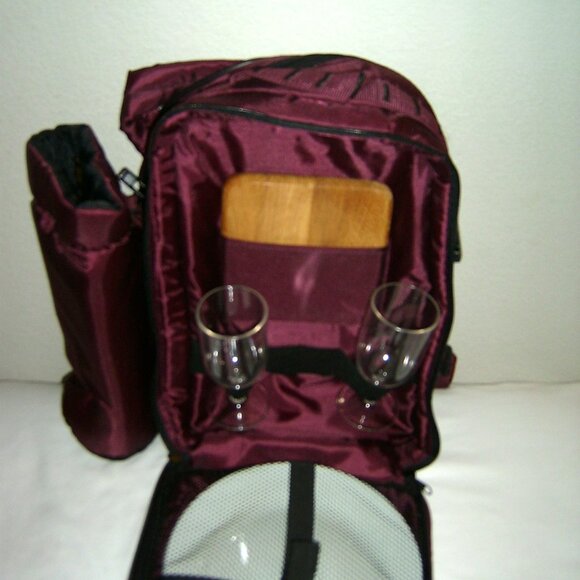 Picnic Backpack, Wine Holder, Service for 2, Cloth, Etc. - Picture 4 of 6